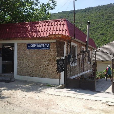 La Popas Hotell Orhei Exteriör bild