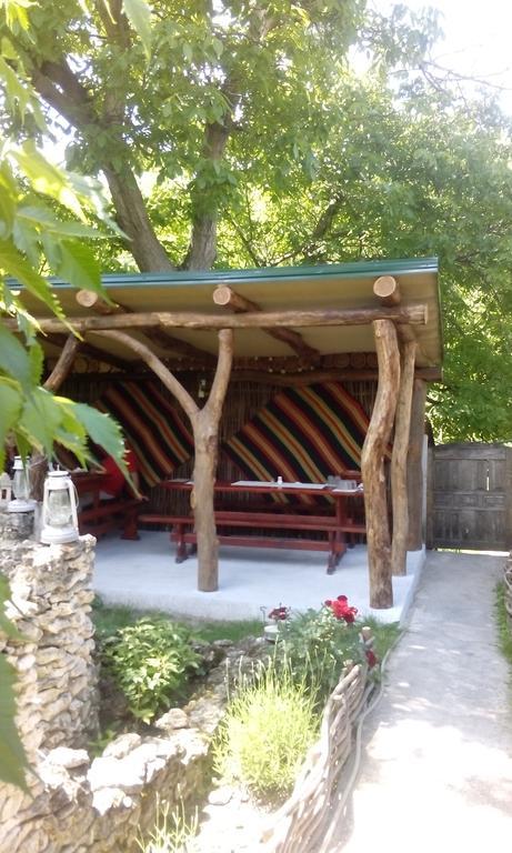 La Popas Hotell Orhei Exteriör bild